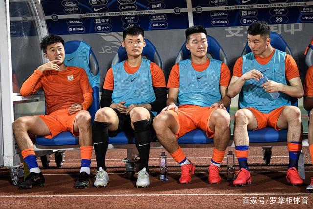 孙颖莎状态不佳输球 教练应强制休息引发讨论